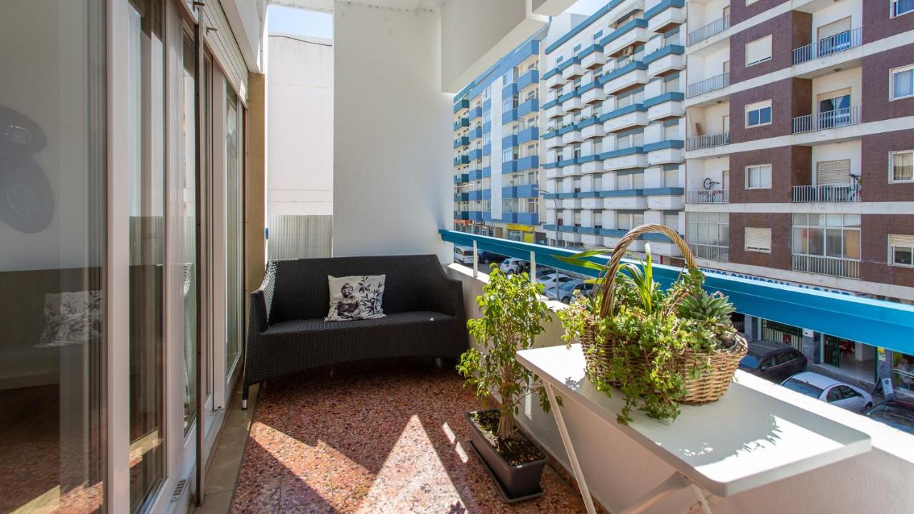 Faro Getaway W/ Big Balcony By Lovelystay מראה חיצוני תמונה